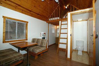 Arrowhead Resort Campground Plainville 外观 照片