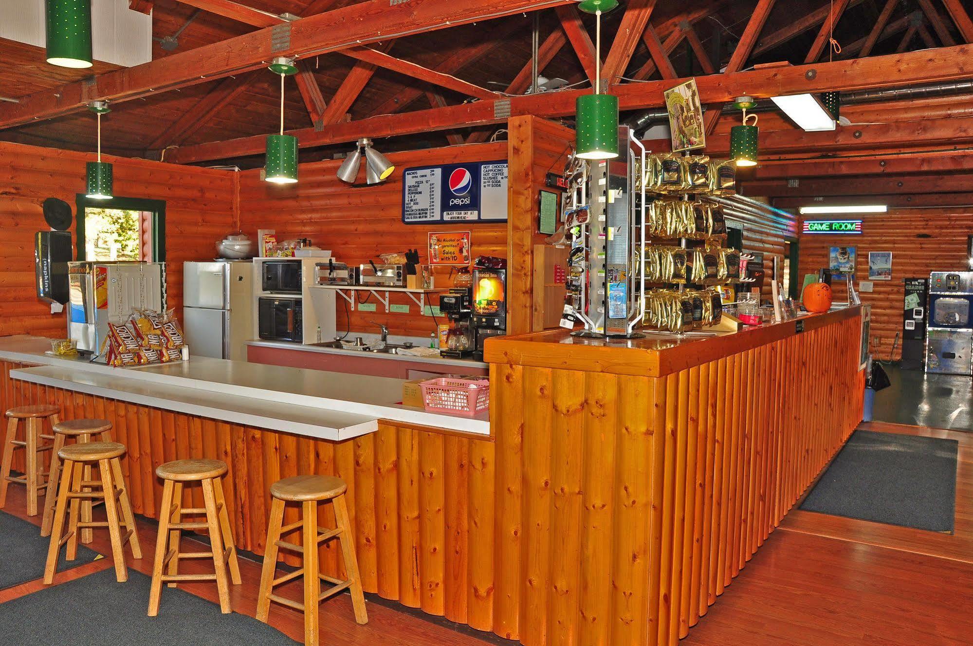 Arrowhead Resort Campground Plainville 外观 照片